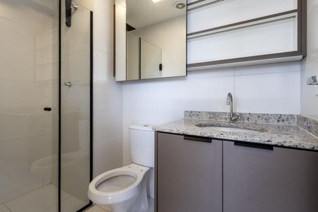 Banheiro de apartamento para alugar com 1 quarto, 25m² em Pompeia, São Paulo