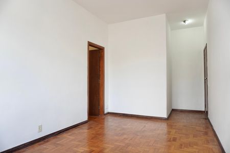 Sala  de apartamento à venda com 3 quartos, 100m² em Santa Efigênia, Belo Horizonte