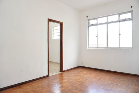 Sala  de apartamento à venda com 3 quartos, 100m² em Santa Efigênia, Belo Horizonte