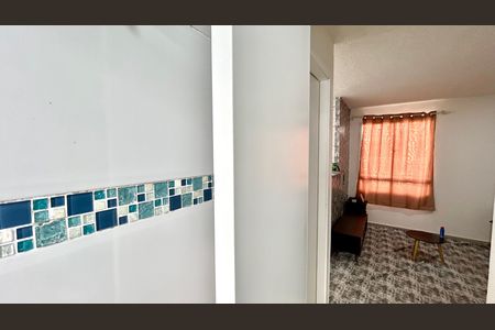 Banheiro de apartamento para alugar com 2 quartos, 47m² em Vila Alzira, Guarulhos