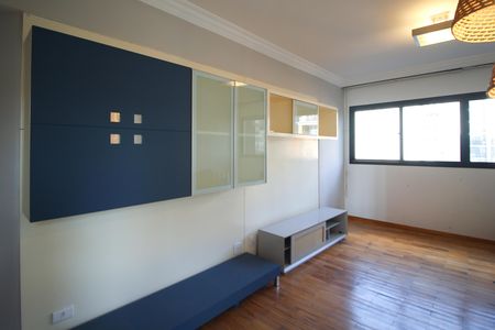 Apartamento à venda com 82m², 2 quartos e 2 vagas Apartamento à venda com 82m², 2 quartos e 2 vagasSala