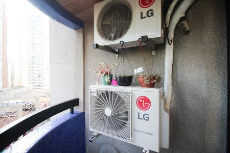 Apartamento à venda com 82m², 2 quartos e 2 vagas Apartamento à venda com 82m², 2 quartos e 2 vagasVaranda