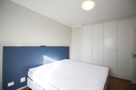 Apartamento à venda com 82m², 2 quartos e 2 vagas Apartamento à venda com 82m², 2 quartos e 2 vagasQuarto 1