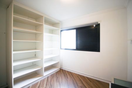 Apartamento à venda com 82m², 2 quartos e 2 vagas Apartamento à venda com 82m², 2 quartos e 2 vagasQuarto 2