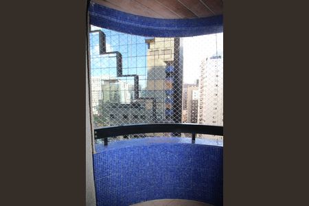 Apartamento à venda com 82m², 2 quartos e 2 vagas Apartamento à venda com 82m², 2 quartos e 2 vagasVaranda