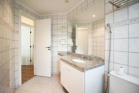 Apartamento à venda com 82m², 2 quartos e 2 vagas Apartamento à venda com 82m², 2 quartos e 2 vagasBanheiro