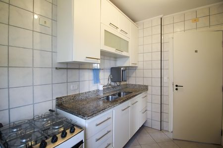 Apartamento à venda com 82m², 2 quartos e 2 vagas Apartamento à venda com 82m², 2 quartos e 2 vagasCozinha