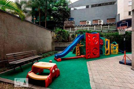 Apartamento à venda com 82m², 2 quartos e 2 vagas Apartamento à venda com 82m², 2 quartos e 2 vagasÁrea comum - Playground