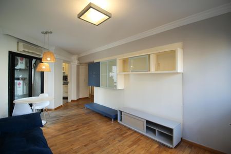 Apartamento à venda com 82m², 2 quartos e 2 vagas Apartamento à venda com 82m², 2 quartos e 2 vagasSala
