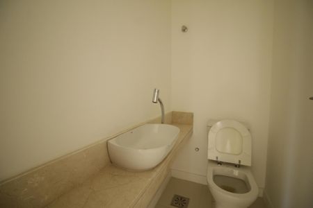 Apartamento para alugar com 131m², 3 quartos e 2 vagasLavabo