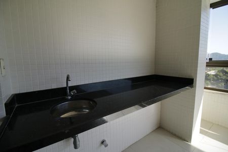 Apartamento para alugar com 131m², 3 quartos e 2 vagasVaranda