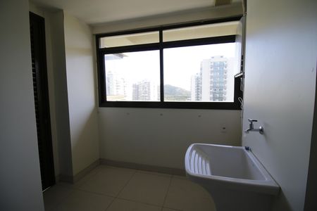 Apartamento para alugar com 131m², 3 quartos e 2 vagasÁrea de Serviço