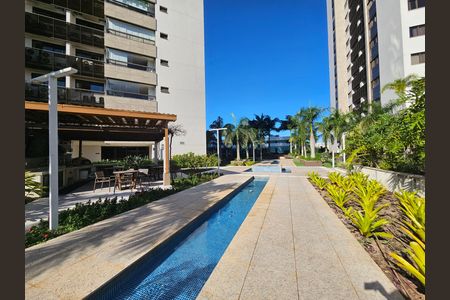 Apartamento para alugar com 131m², 3 quartos e 2 vagas Apartamento para alugar com 131m², 3 quartos e 2 vagasCondomínio