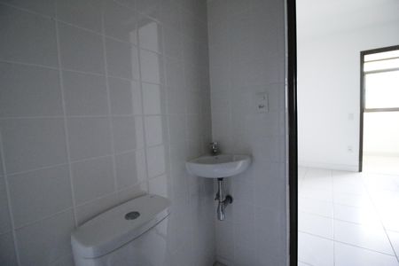 Apartamento para alugar com 131m², 3 quartos e 2 vagasBanheiro de serviço