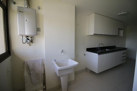 Área de Serviço de apartamento para alugar com 3 quartos, 131m² em Barra Olímpica, Rio de Janeiro