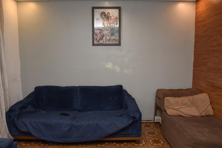 Casa à venda com 154m², 3 quartos e 3 vagas Casa à venda com 154m², 3 quartos e 3 vagasSala