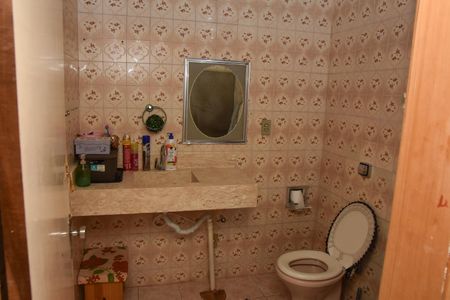 Casa à venda com 154m², 3 quartos e 3 vagas Casa à venda com 154m², 3 quartos e 3 vagasBanheiro da Suite