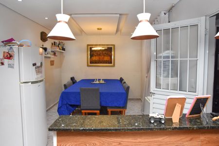 Casa à venda com 154m², 3 quartos e 3 vagas Casa à venda com 154m², 3 quartos e 3 vagascozinha