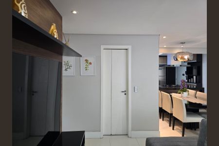 Apartamento à venda com 96m², 3 quartos e 2 vagas Apartamento à venda com 96m², 3 quartos e 2 vagasSala