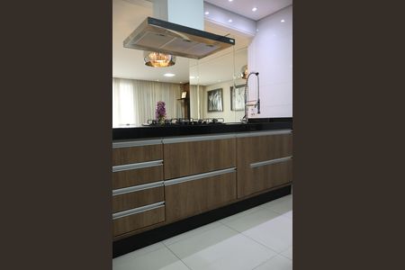 Apartamento à venda com 96m², 3 quartos e 2 vagasCozinha 