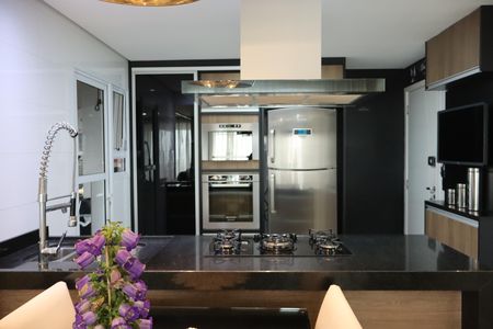 Cozinha  de apartamento à venda com 3 quartos, 96m² em Vila Augusta, Guarulhos