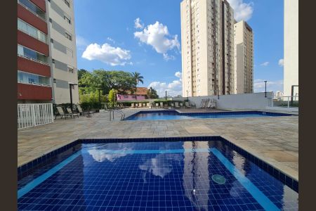 Apartamento à venda com 96m², 3 quartos e 2 vagas Apartamento à venda com 96m², 3 quartos e 2 vagasÁrea comum - Piscina