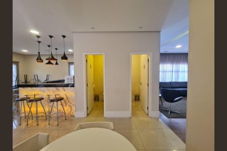 Apartamento à venda com 96m², 3 quartos e 2 vagas Apartamento à venda com 96m², 3 quartos e 2 vagasÁrea comum - Salão de festas