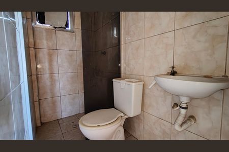Banheiro de apartamento à venda com 2 quartos, 43m² em Cidade Nitro Operária, São Paulo