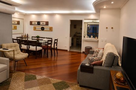Apartamento à venda com 138m², 4 quartos e 3 vagas Apartamento à venda com 138m², 4 quartos e 3 vagasSala