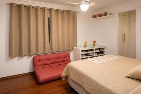 Apartamento à venda com 138m², 4 quartos e 3 vagas Apartamento à venda com 138m², 4 quartos e 3 vagasSuíte