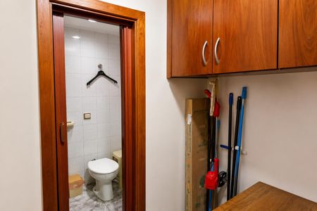 Apartamento à venda com 138m², 4 quartos e 3 vagas Apartamento à venda com 138m², 4 quartos e 3 vagasÁrea de serviço
