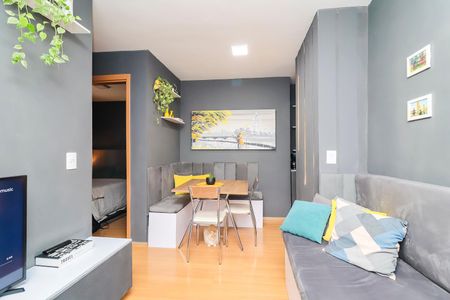 Sala de apartamento para alugar com 2 quartos, 43m² em Colônia (zona Leste), São Paulo