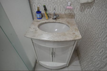 Casa à venda com 102m², 2 quartos e 1 vagaBanheiro