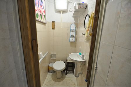 Casa à venda com 102m², 2 quartos e 1 vagaBanheiro de serviço