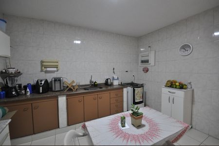 Casa à venda com 102m², 2 quartos e 1 vagaCozinha