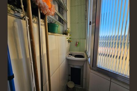 Área de Serviço de apartamento para alugar com 1 quarto, 50m² em Olinda, Nilópolis