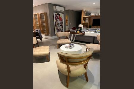 Apartamento à venda com 213m², 3 quartos e 4 vagasSala