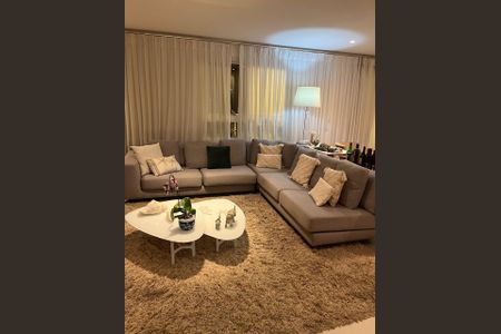 Apartamento à venda com 213m², 3 quartos e 4 vagasSala 