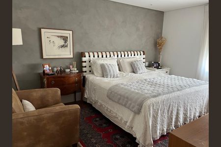 Apartamento à venda com 213m², 3 quartos e 4 vagasQuarto 