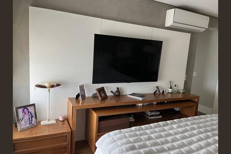 Apartamento à venda com 213m², 3 quartos e 4 vagasQuarto 