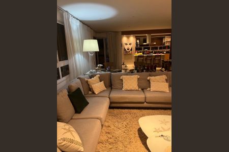 Apartamento à venda com 213m², 3 quartos e 4 vagasSala 