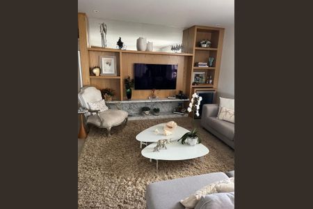 Sala  de apartamento à venda com 3 quartos, 213m² em Cambuí, Campinas