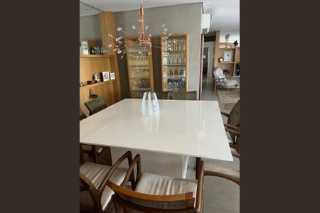 Apartamento à venda com 213m², 3 quartos e 4 vagasSala de Jantar