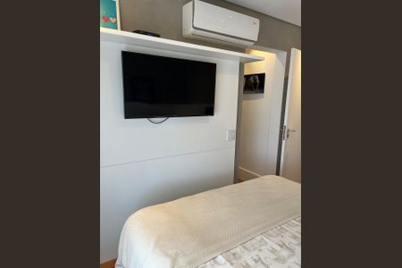 Quarto de apartamento à venda com 3 quartos, 213m² em Cambuí, Campinas