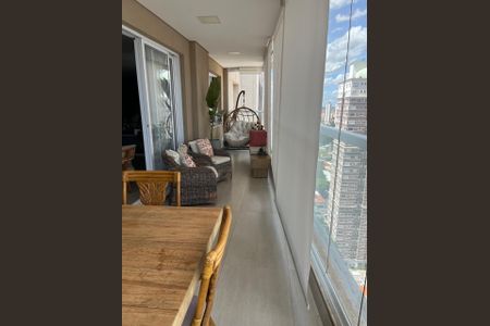 Varanda de apartamento à venda com 3 quartos, 213m² em Cambuí, Campinas
