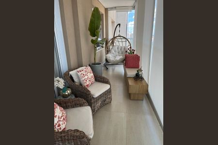 Apartamento à venda com 213m², 3 quartos e 4 vagasSala