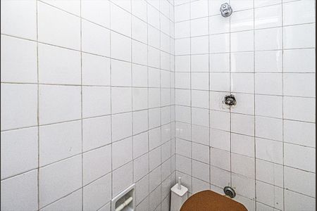 Apartamento para alugar com 99m², 2 quartos e 1 vaga Apartamento para alugar com 99m², 2 quartos e 1 vagabanheiro na área de serviço_2