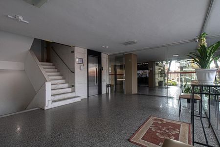 Apartamento para alugar com 99m², 2 quartos e 1 vaga Apartamento para alugar com 99m², 2 quartos e 1 vagahall de entrada_1