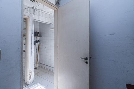 Apartamento para alugar com 99m², 2 quartos e 1 vaga Apartamento para alugar com 99m², 2 quartos e 1 vagaquarto na área de serviço_4