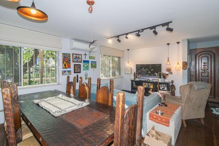 Apartamento à venda com 90m², 2 quartos e 1 vagaSala de Jantar